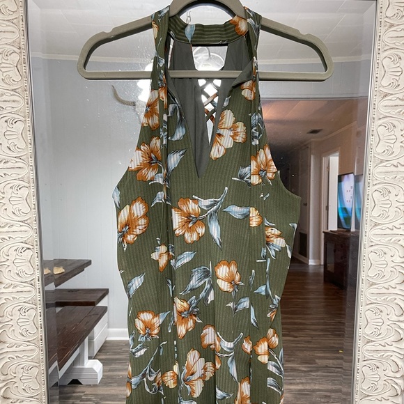 Olive green floral dress, - Picture 4 of 6